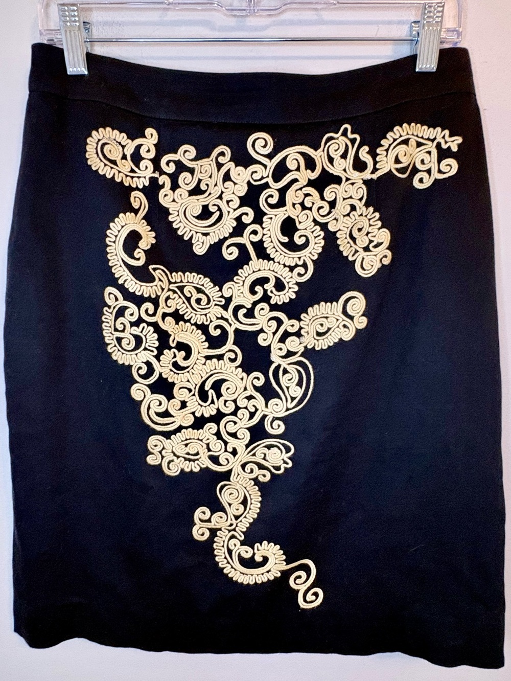 Floreat Anthropologie Black Gold Embroidered Pencil Skirt Size 8